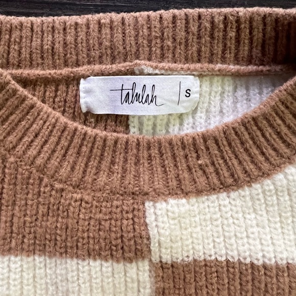 Shop Talulah Checkered Sweater - Picture 4 of 4